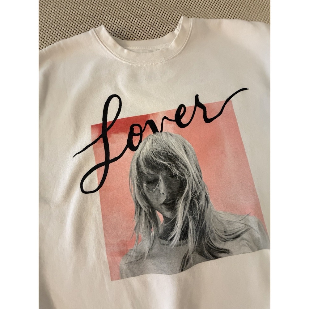 Taylor Swift Crewneck Sweatshirt Sz L LG Lover Album Cover Official Merchandise